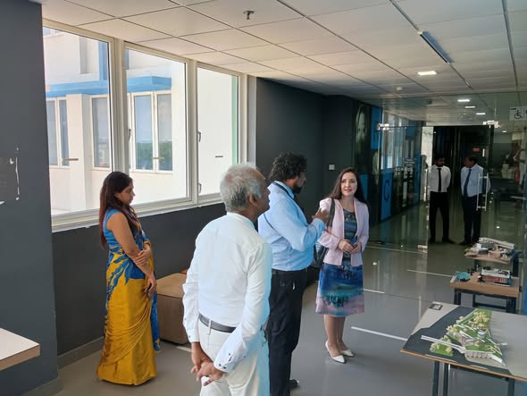 A wonderful faculty tour of the School of Architecture!