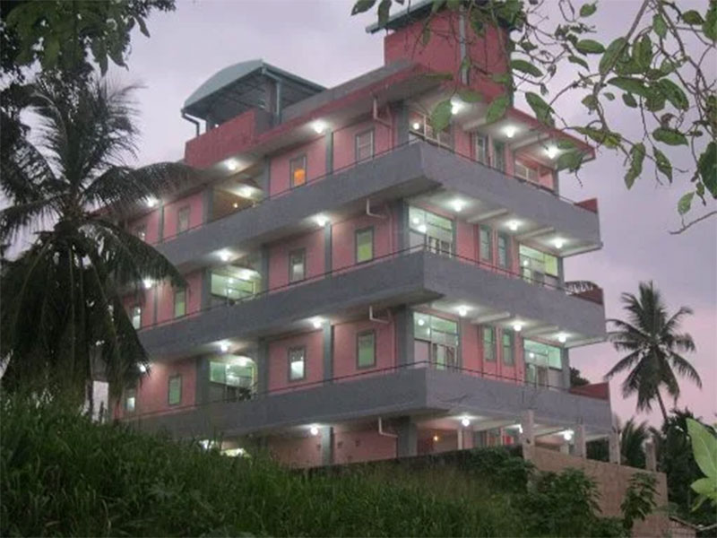 Queens Hostel
