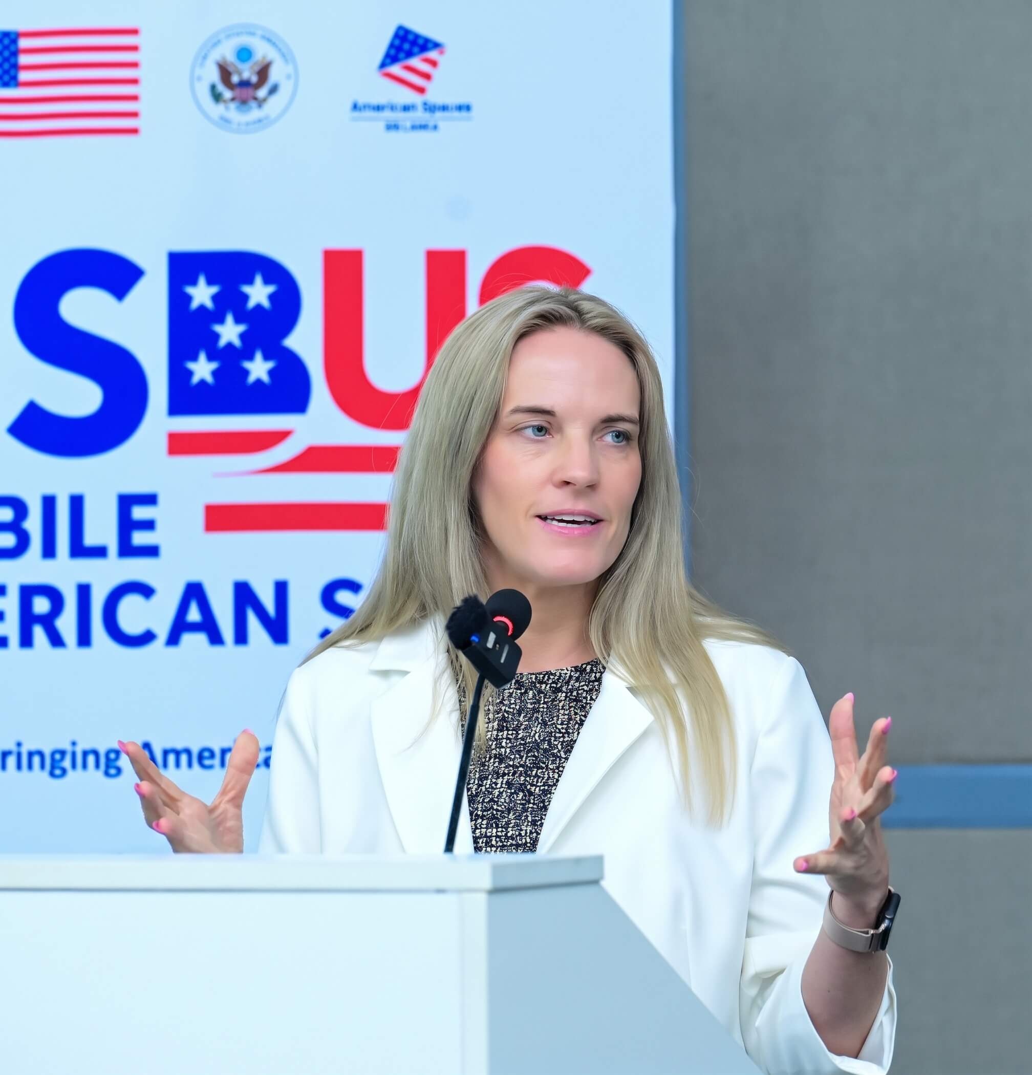 SLIIT Welcomes the US Bus – Mobile American Space Programme! 🇺🇸🚌✨